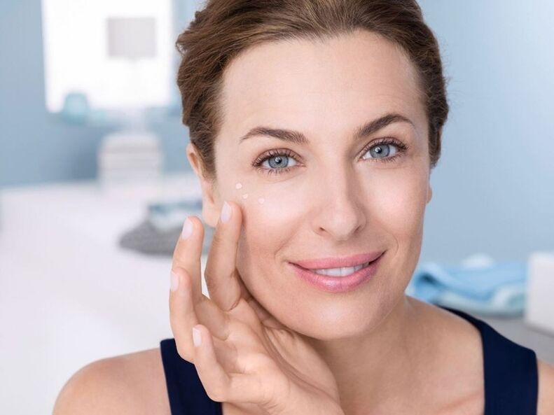 Produkte zur Gesichtsverjüngung